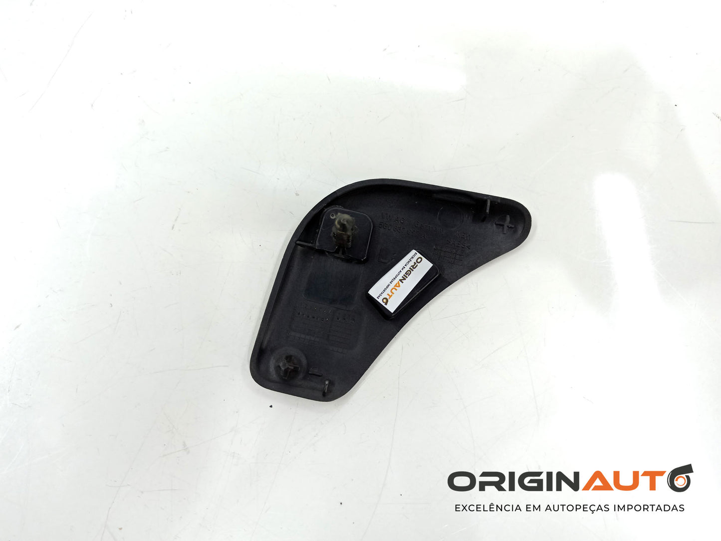 Acabamento Retrovisor Esquerdo Volkswagen Golf Mk7 Confortline 2015 5G0837097