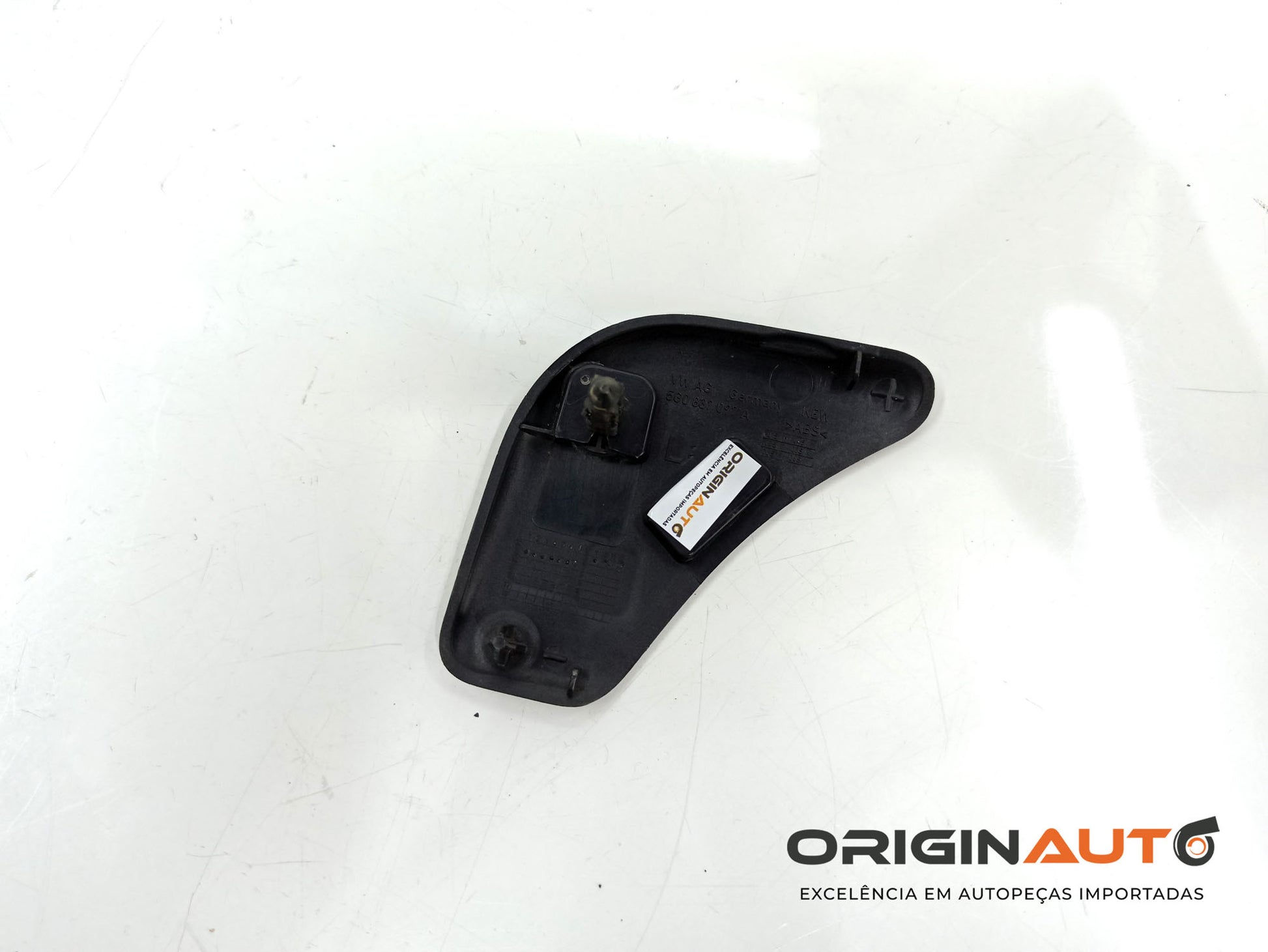 Acabamento Retrovisor Esquerdo Volkswagen Golf Mk7 Confortline 2015 5G0837097