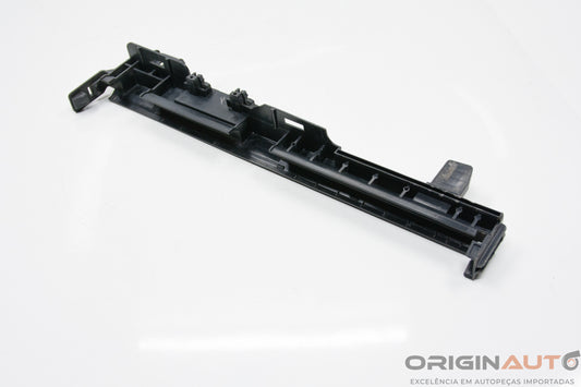 Suporte Esquerdo Condesador Parachoque Mercedes-Benz C200 Cgi 2011 0477902903