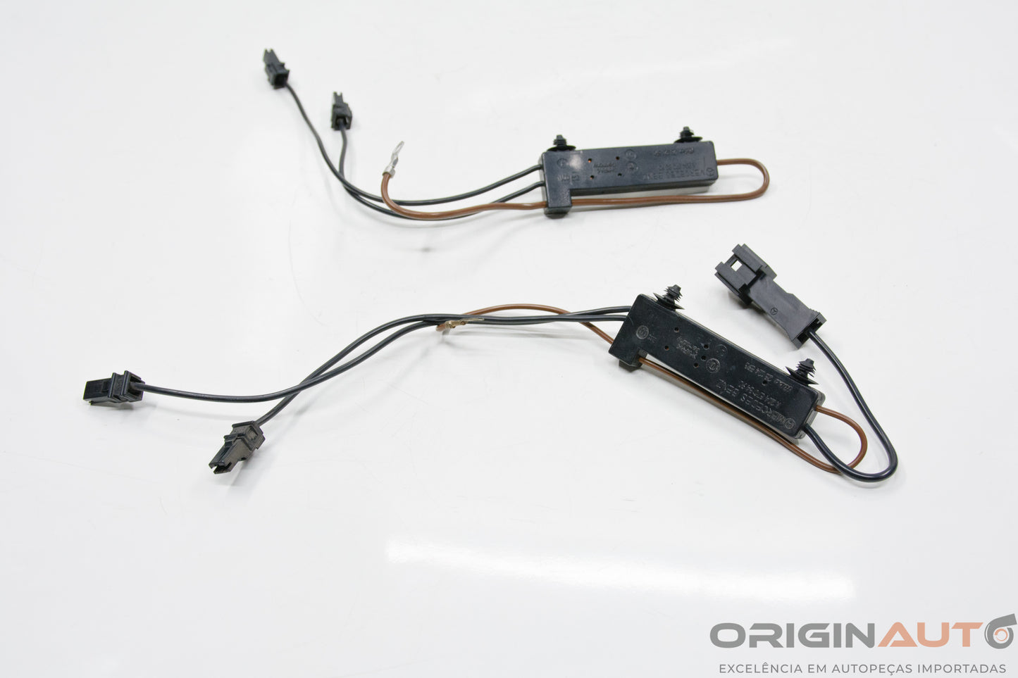 Antena Amplificadora Traseiro Mercedes-Benz C200 Cgi 2011 A2048708390