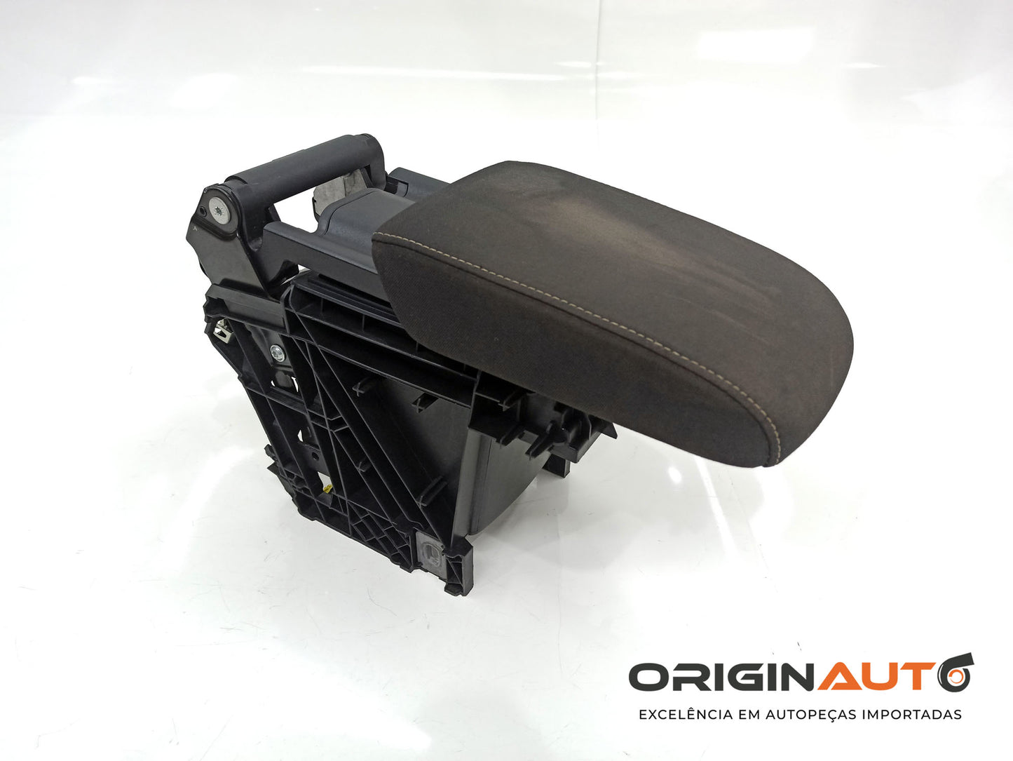 Apoio De Braco Volkswagen Golf Mk7 Confortline 2015 5G0864251