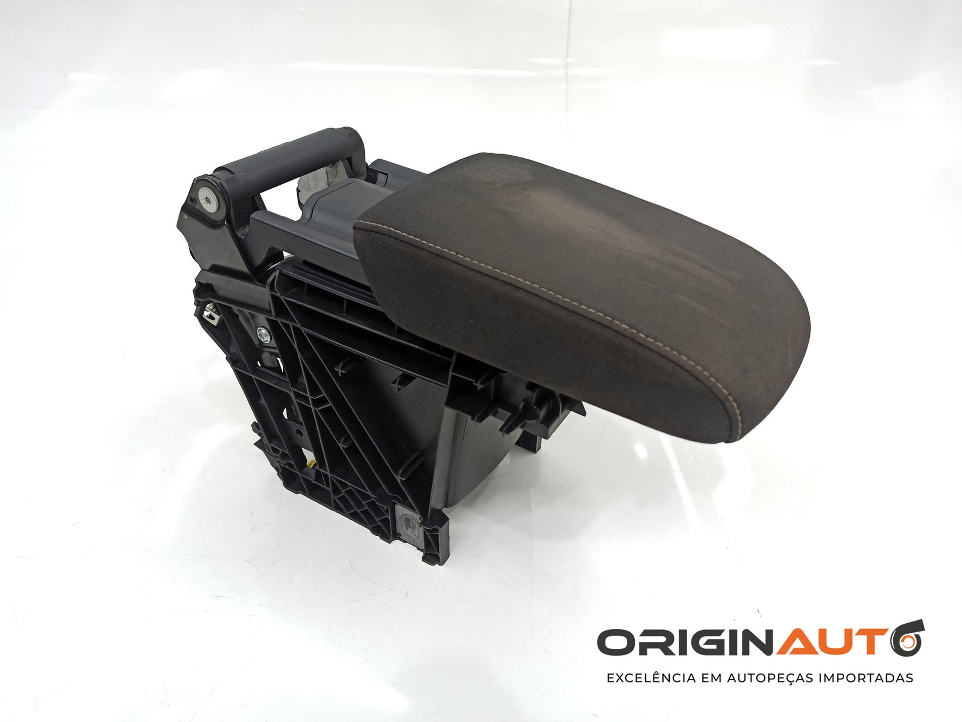 Apoio De Braco Volkswagen Golf Mk7 Confortline 2015 5G0864251