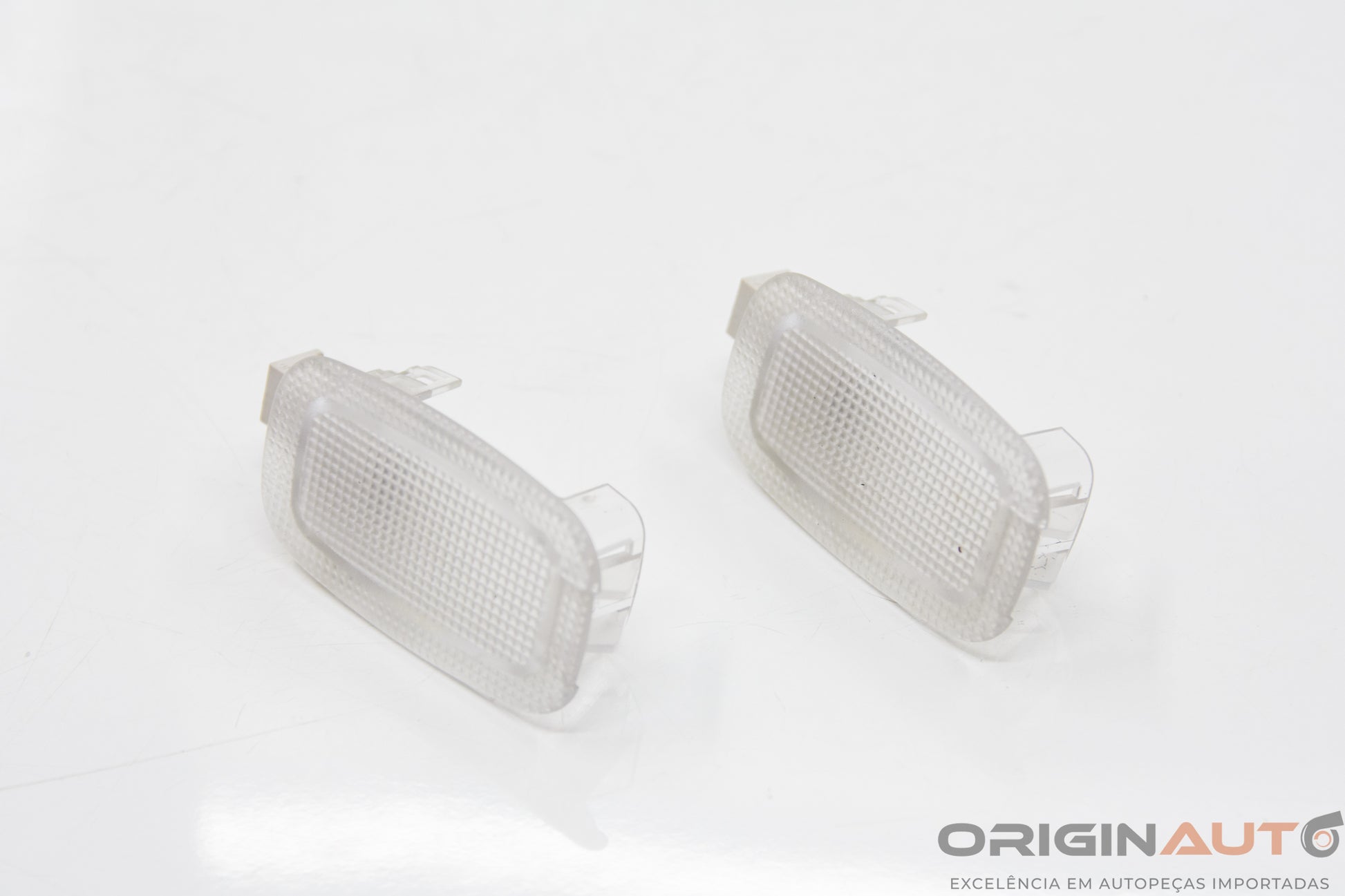 Par Luz Cortesia Interna Mercedes-Benz C200 Cgi 2011 A2218200401