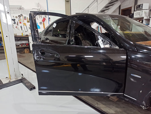 Porta Dianteira Direita Mercedes-Benz C200 Cgi 2011 5G0971584C P/ Recuperar