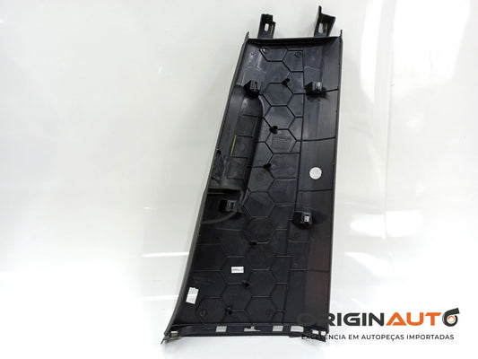 Acabamento Inferior Coluna Direita Volkswagen Golf Highline 2014 5Gm867291