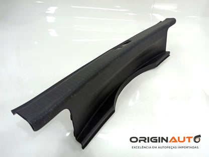 Acabamento Porta Mala Volkswagen Golf Highline 2014 5Gm863459