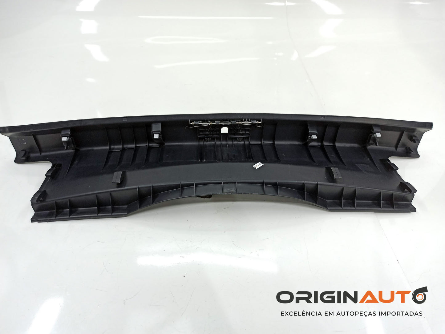 Acabamento Porta Mala Volkswagen Golf Highline 2014 5Gm863459