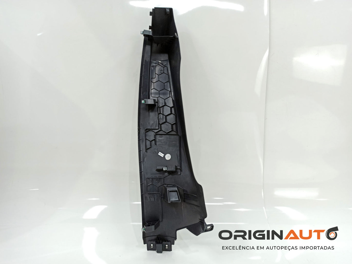 Acabamento Coluna Traseira Esquerda Volkswagen Golf Highline 2014 5Gm867765