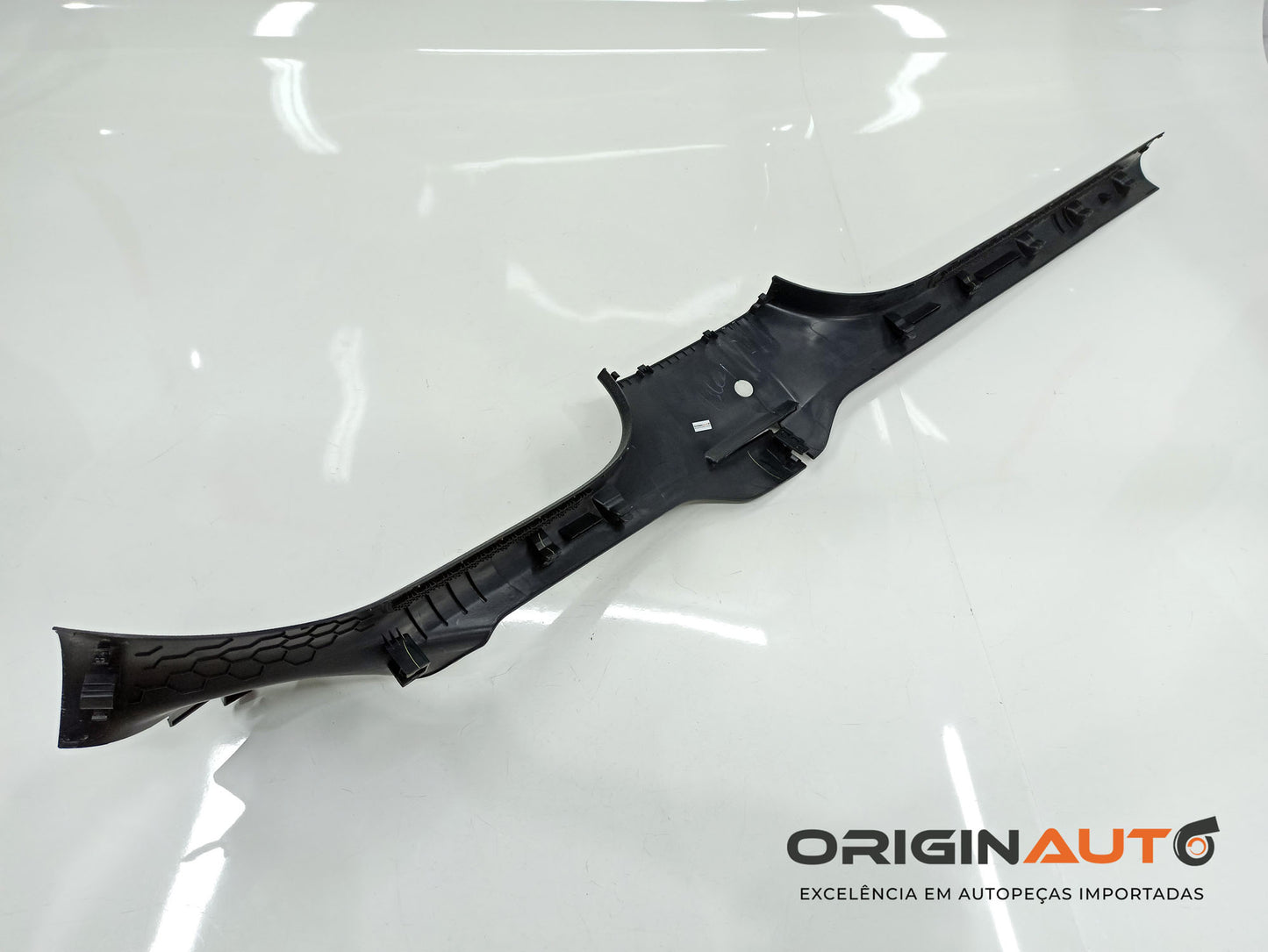 Acabamento Soleira Direita Volkswagen Golf Highline 2014 5Gm853370