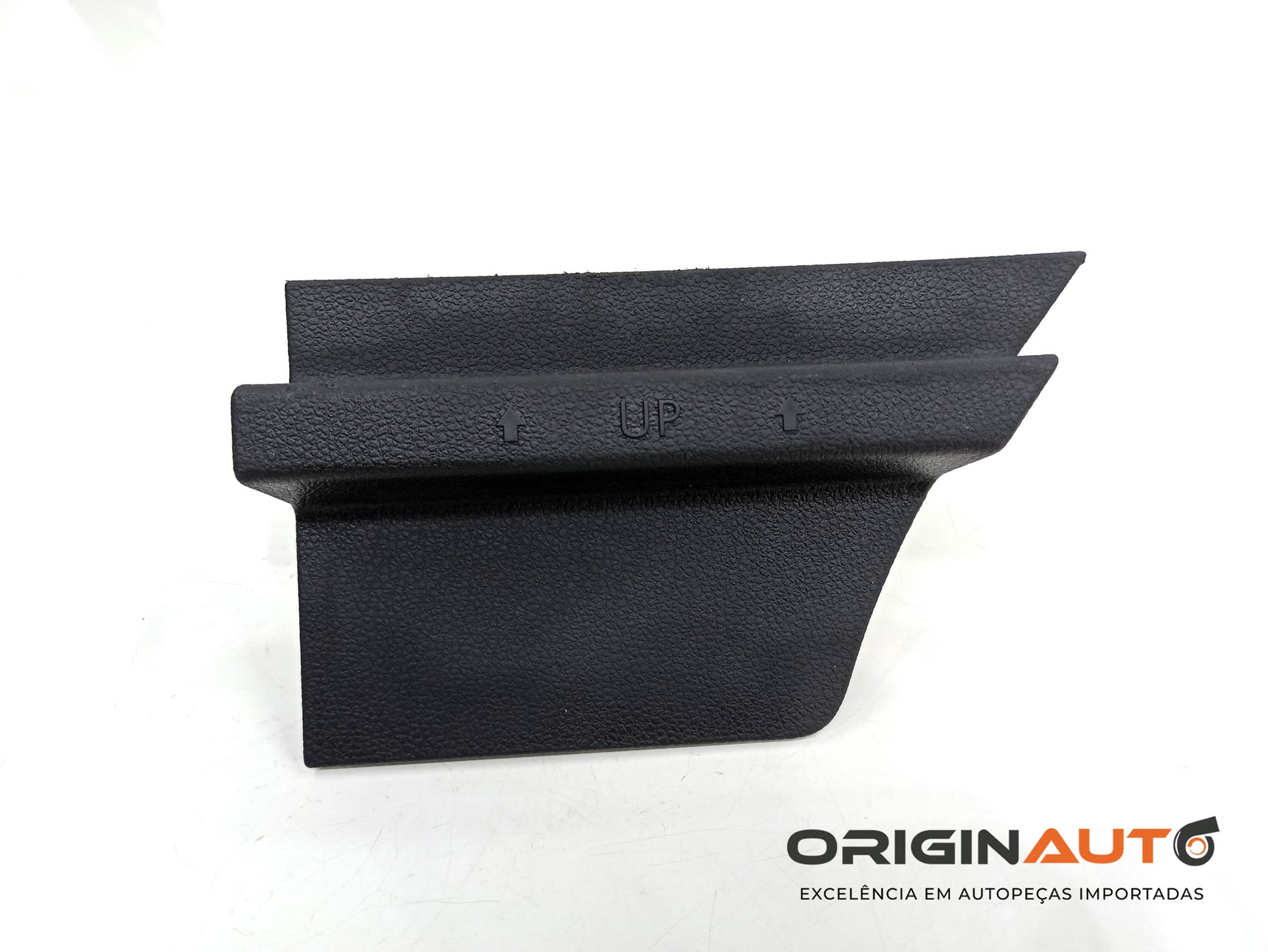 Suporte Revestimento Lateral Esquerdo Volkswagen Golf Highline 2014 5G6867461