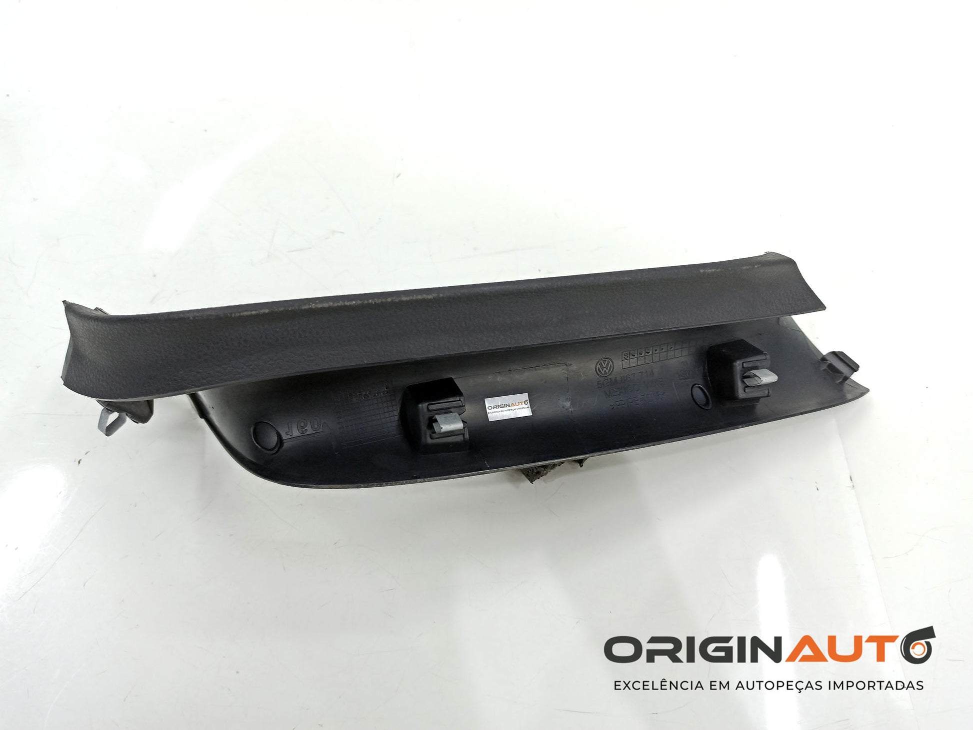 Acabamento Interno Direito Tampa Traseir Volkswagen Golf Highline 2014 5Gm867714