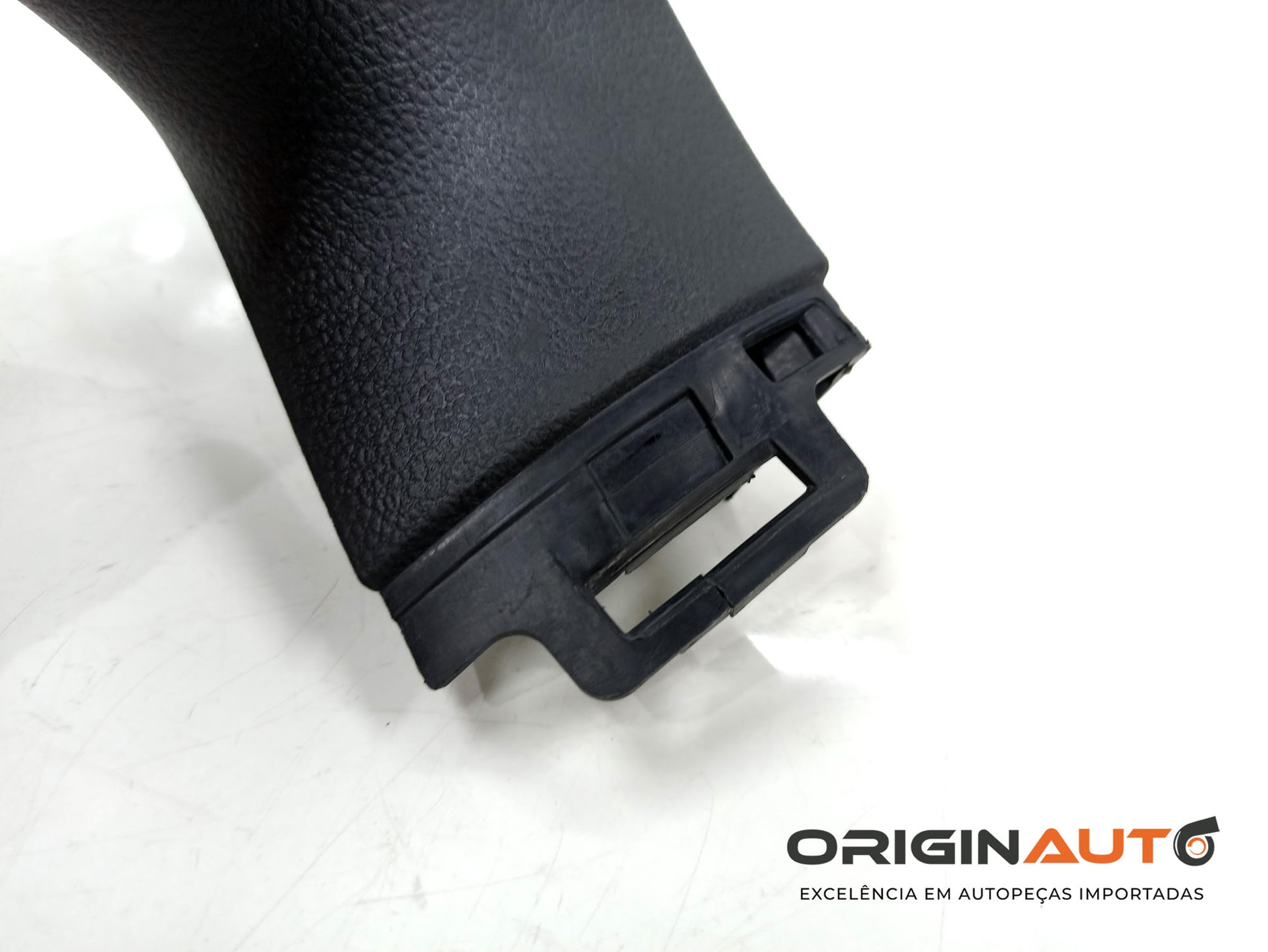 Acabamento Interno Direito Tampa Traseir Volkswagen Golf Highline 2014 5Gm867714