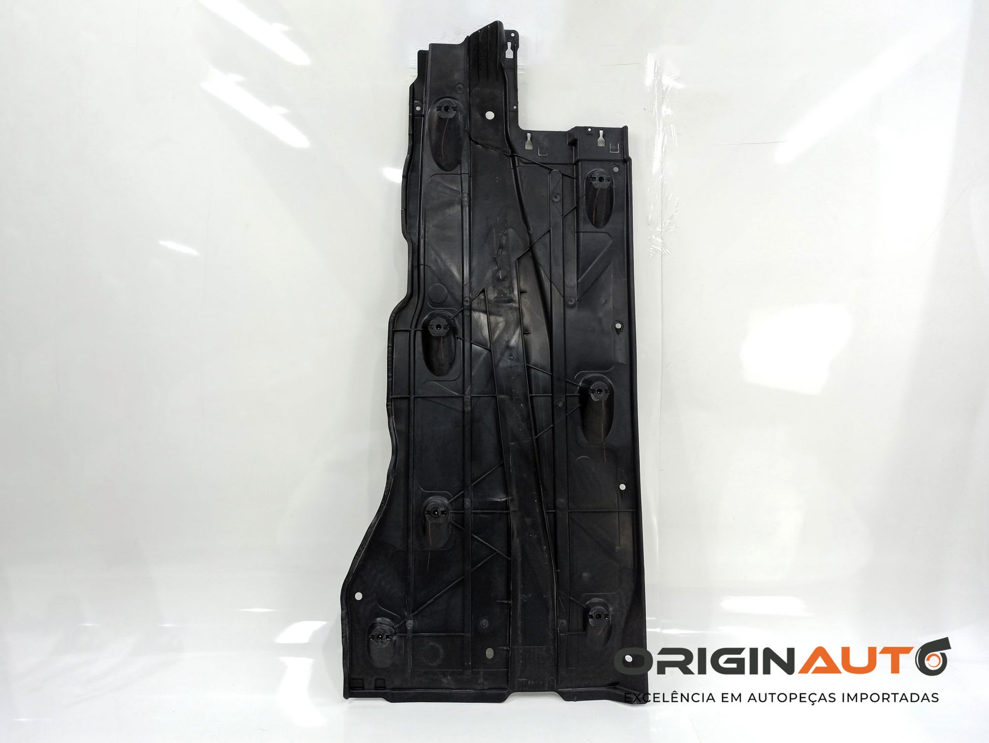 Protetor Assoalho Direito Volkswagen Golf Highline 2014 5Q0825202L