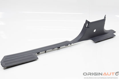 Soleira Porta Dianteiro Direito Volkswagen Amarok Highline 2016 2H0863726