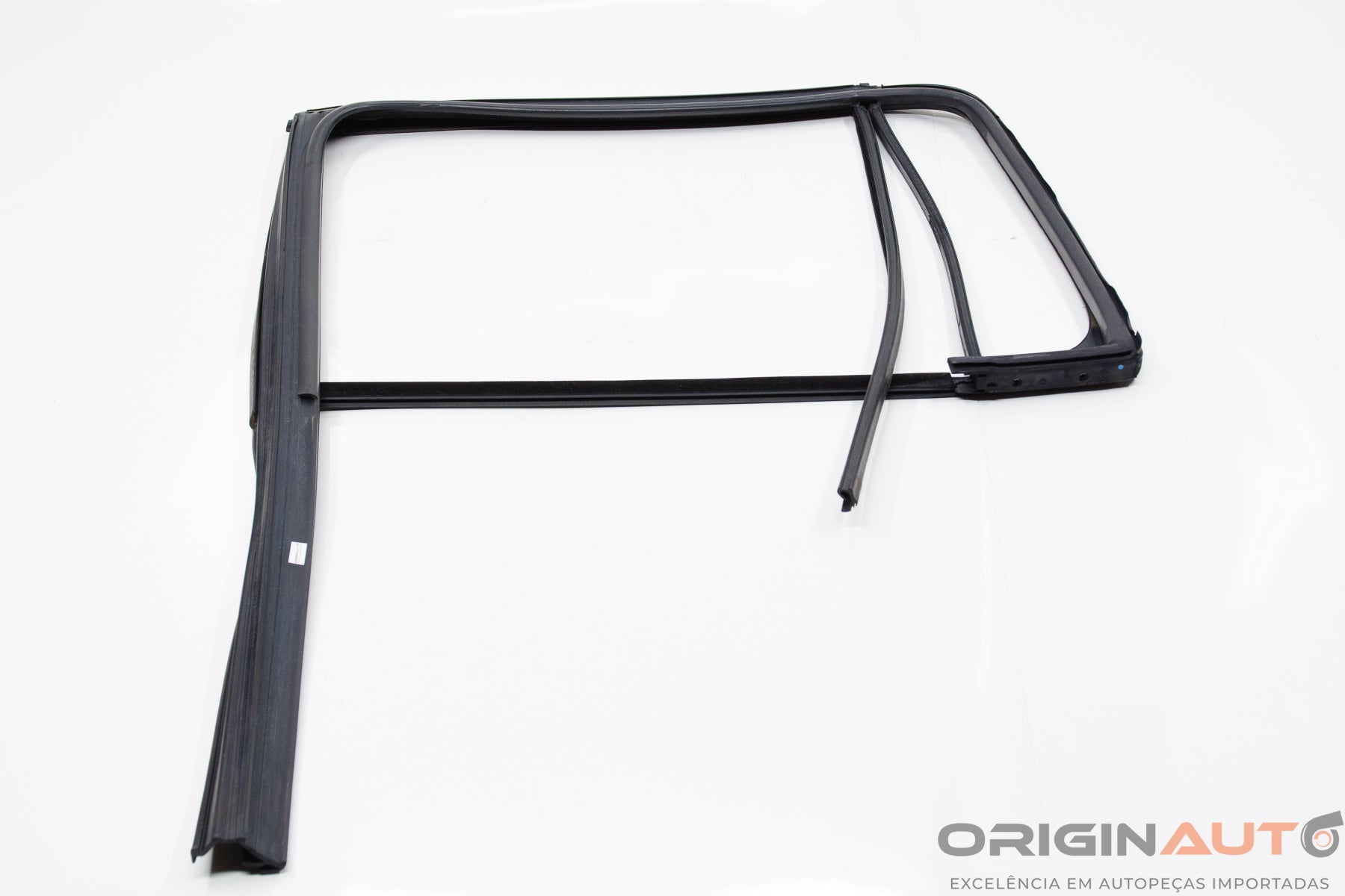 Canaleta Vidro Traseiro Direito Volkswagen Amarok Highline 2016 2H7845213M