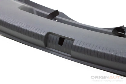 Moldura Acabamento Capa Paineltraseiro Vw Jetta Comfort 1.4Tsi 2017 5C6863459