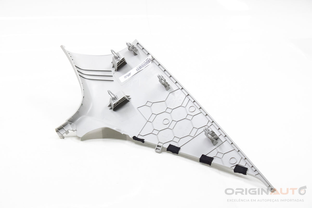 Moldura Acabamento Coluna C Esquerda Vw Jetta Comfort 1.4Tsi 2017 5C6867287