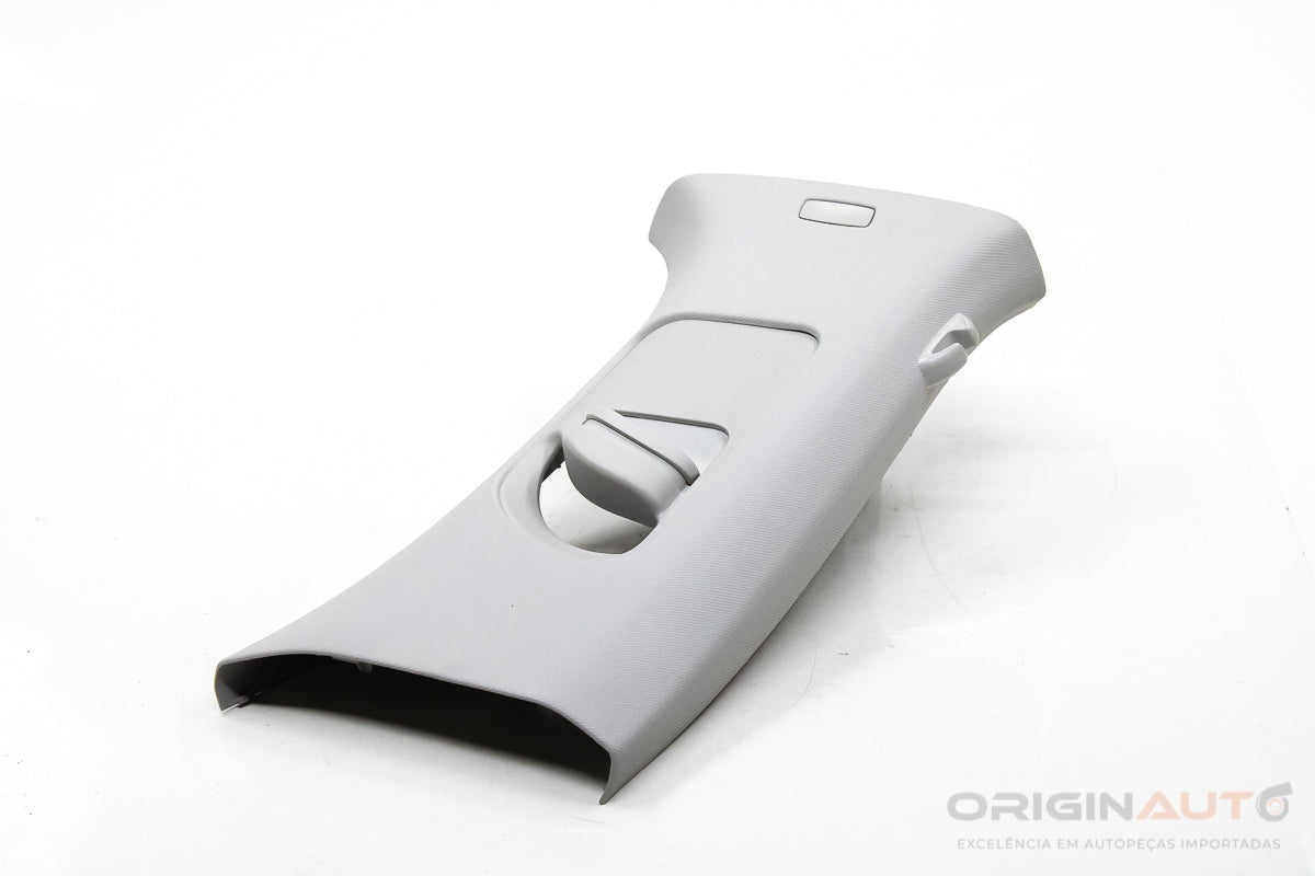 Moldura Acabamento Coluna B Direita Vw Jetta Comfort 1.4Tsi 2017 5C6867512