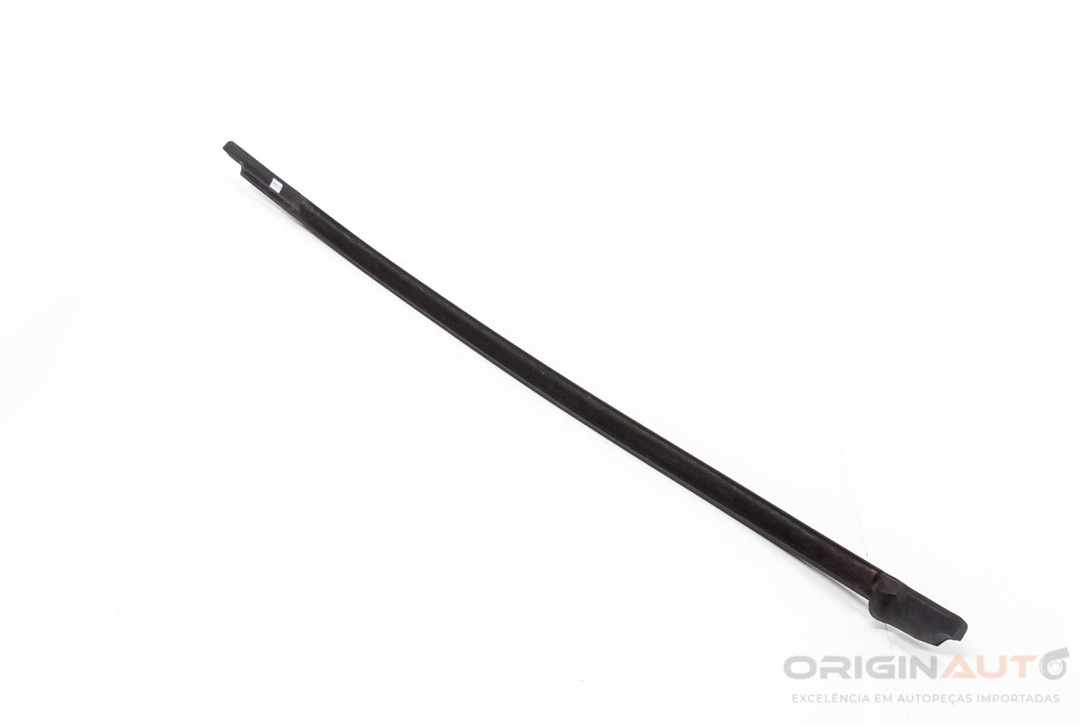 Friso Externo Porta VW Jetta 2016 2017 2018 Dianteiro Direito