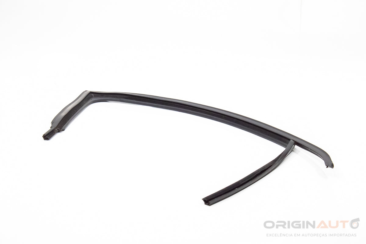 Canaleta Dianteira Direita Vw Jetta Comfort 1.4Tsi 2017 5C6837431