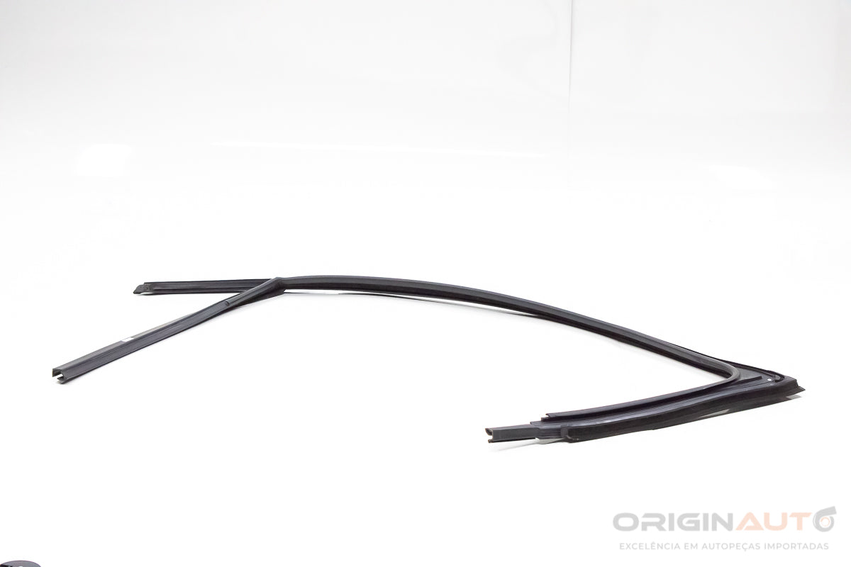 Canaleta Dianteira Direita Vw Jetta Comfort 1.4Tsi 2017 5C6837431