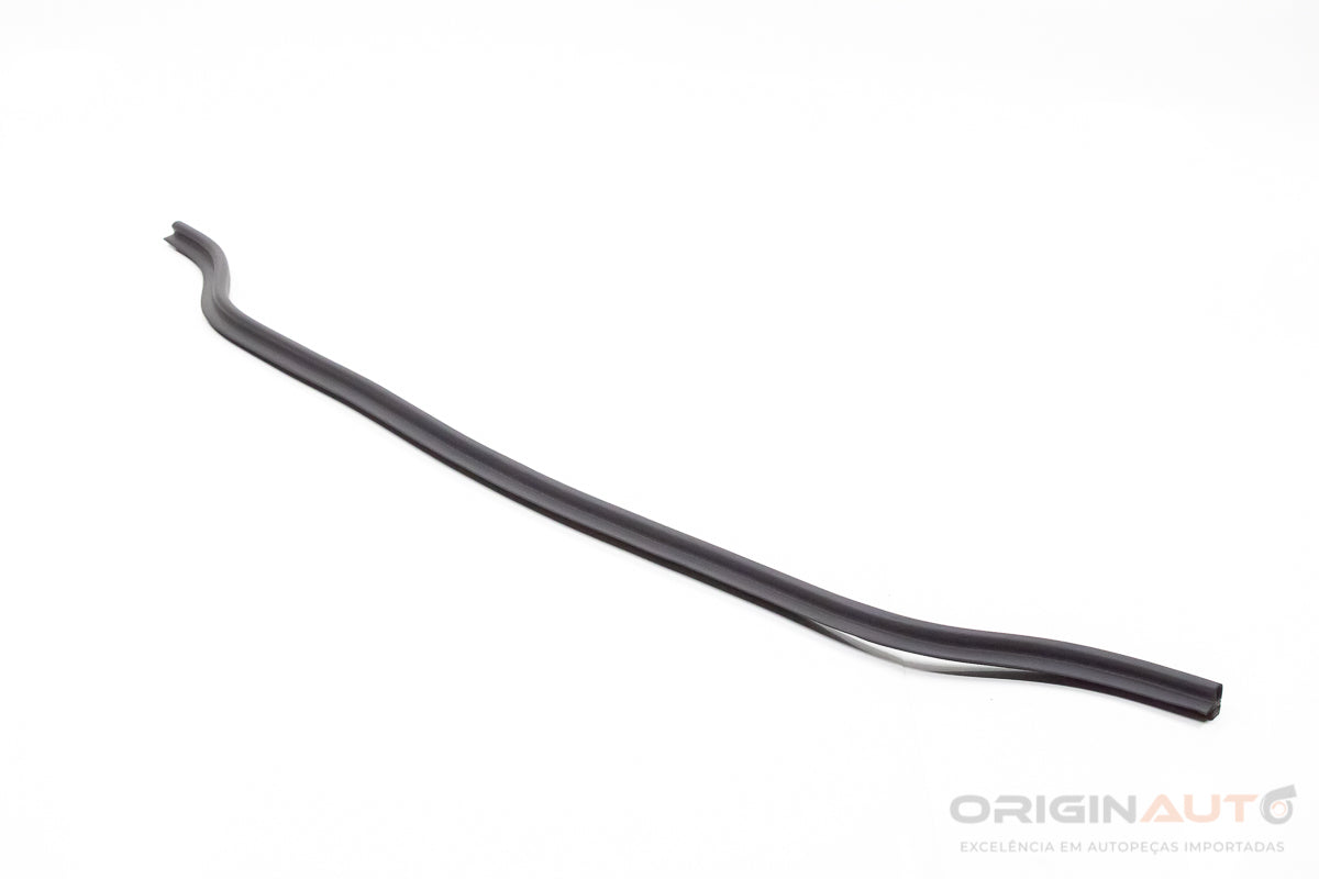 Vedacao Capo Vw Jetta Comfort 1.4Tsi 2017 1K0823723