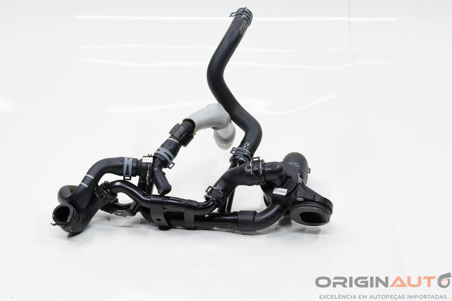 Valvula Termostatica Volkswagen Amarok Highline 2016 03L121111Ab