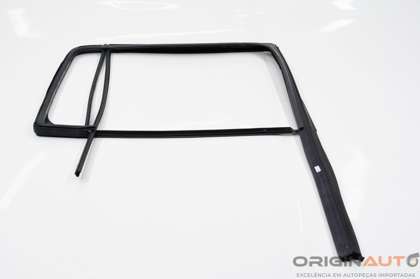 Canaleta Porta Traseiro Esquerdo Volkswagen Amarok Highline 2016 2H7845213M