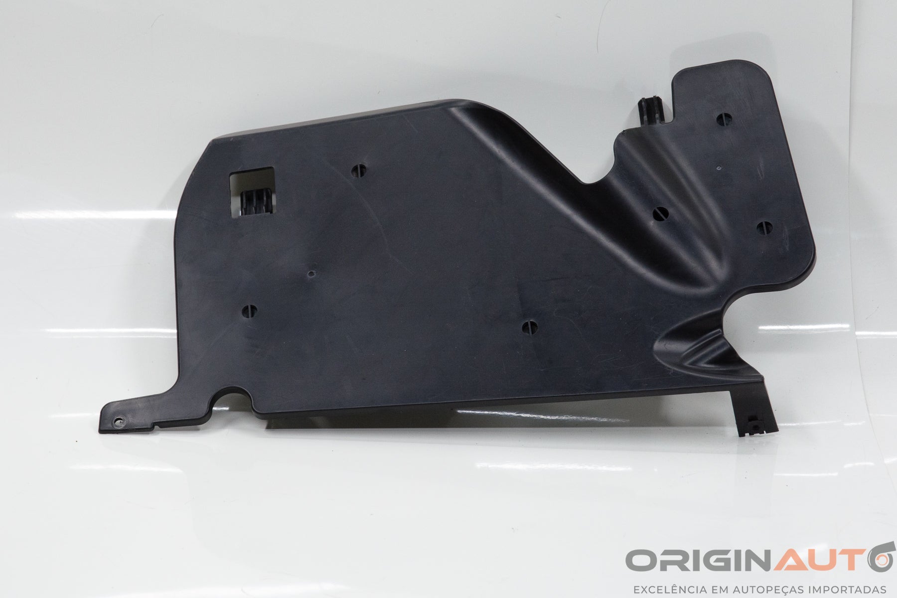 Acabamento Painel Inferior Direito Volkswagen Amarok Highline 2016 2H1857504