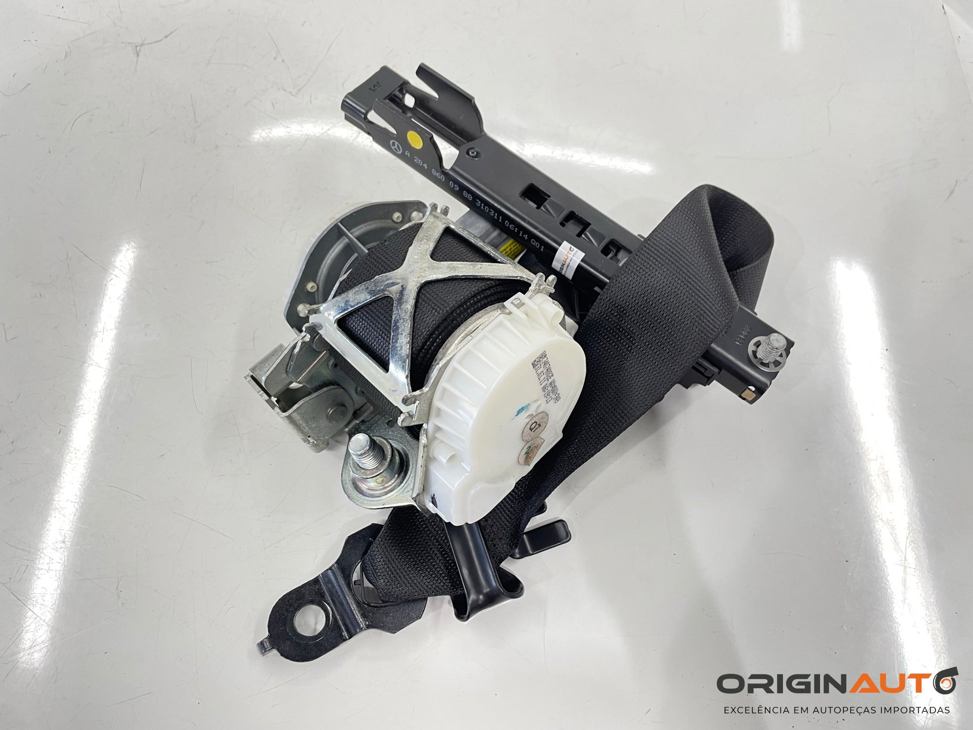 Cinto De Seguranca Dianteiro Direito Mercedes-Benz C 200 Cgi 2011 A2048609885