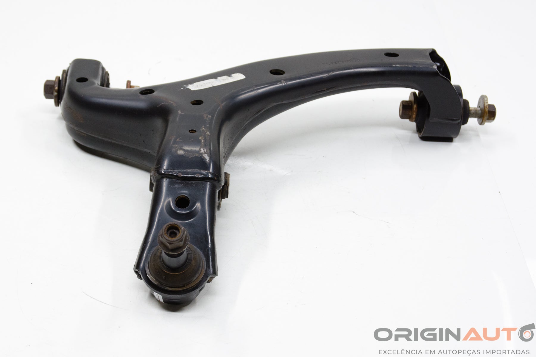 Bandeja Suspensao Inferior Direita Volkswagen Amarok Highline 2016 2H0407152A