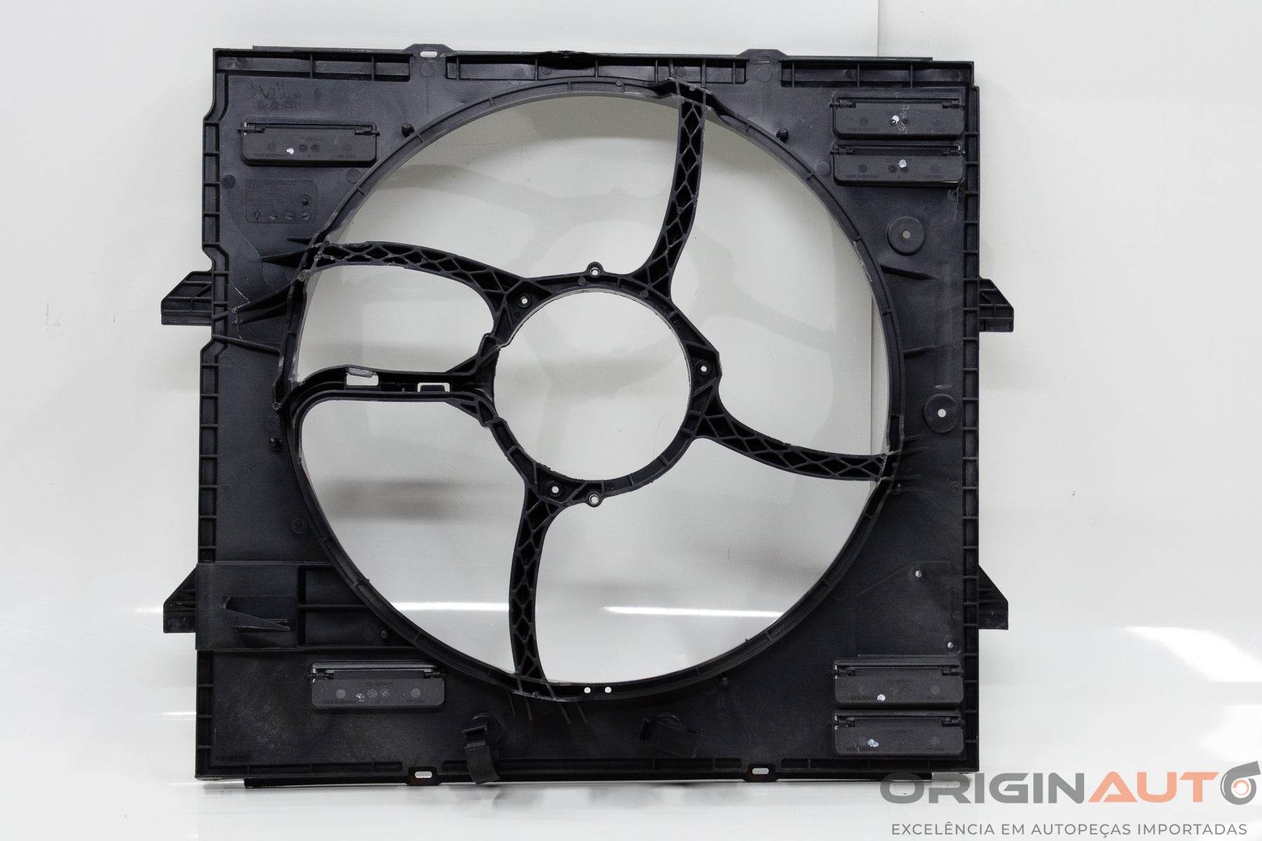 Defletor Radiador Volkswagen Amarok Highline 2016 2H0121207G