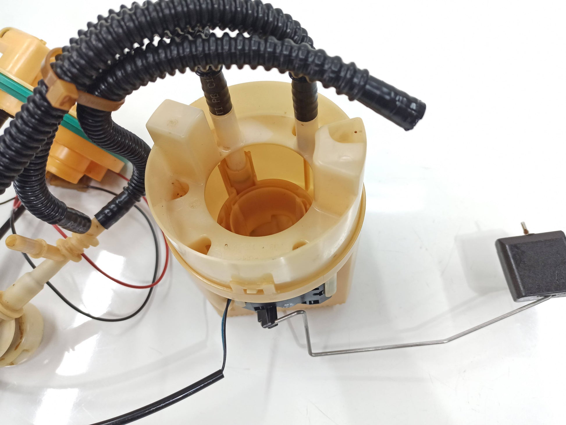 Carcaça Boia Sem Bomba Combustível Discovery 3 2.7 V6 06 A 09 Lr014998