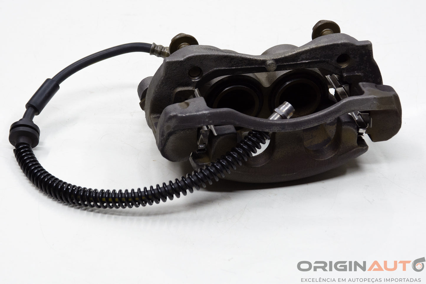 Pinca Freio Dianteiro Esquerda Volkswagen Amarok Highline 2016 2H0615105G