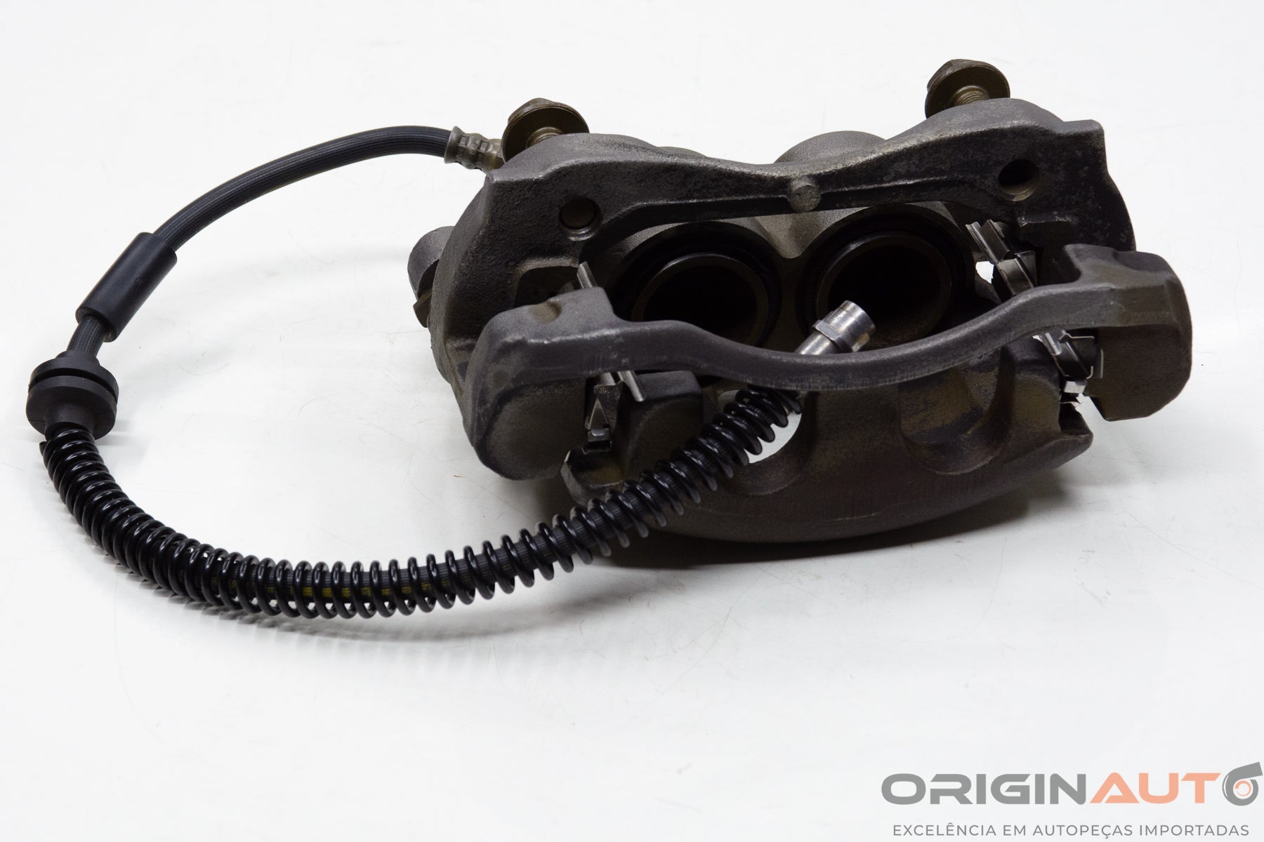 Pinca Freio Dianteiro Esquerda Volkswagen Amarok Highline 2016 2H0615105G