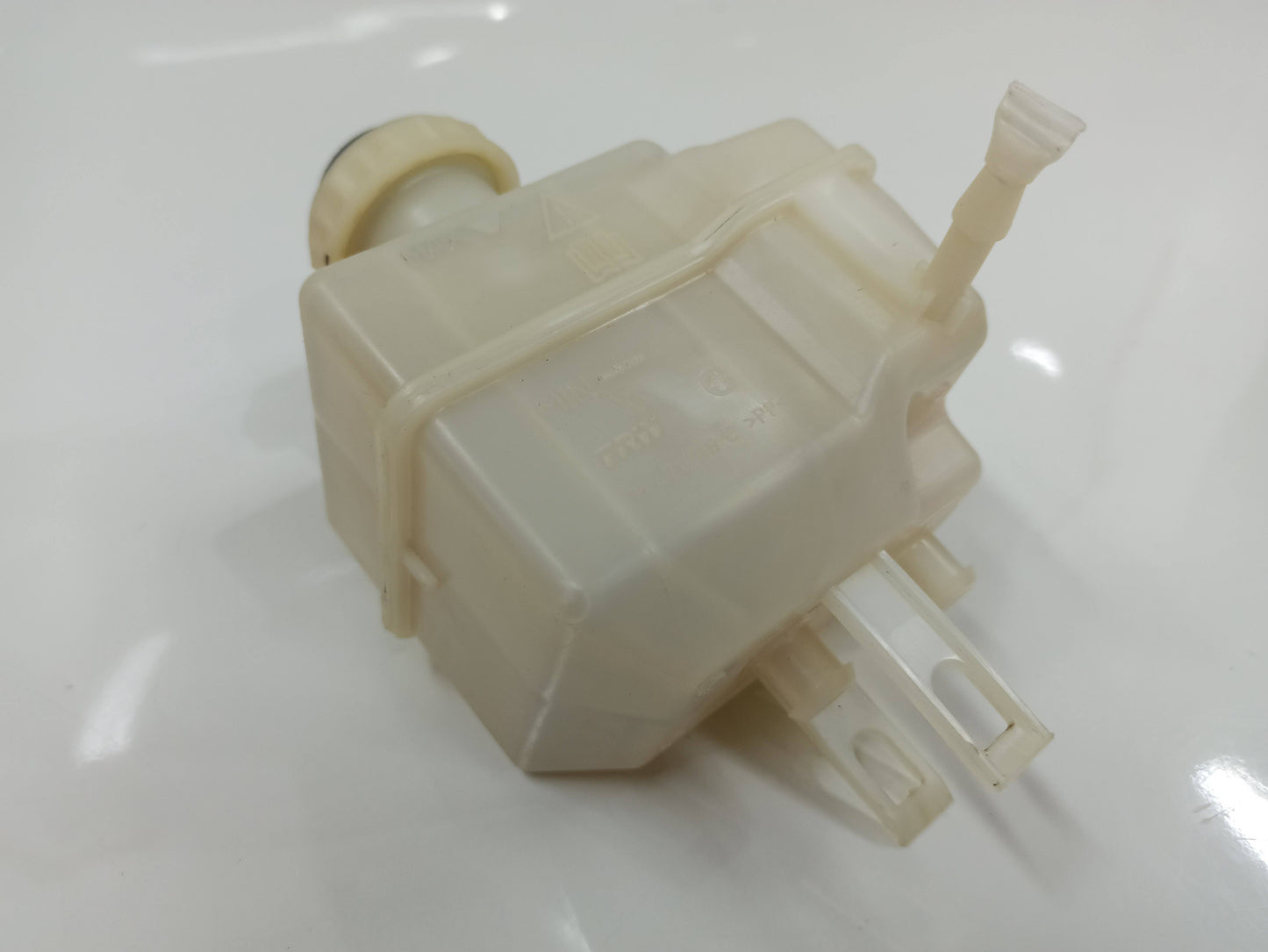 Reservatorio Fluido De Freio Land Rover Discovery 3 2.7 V6 2008