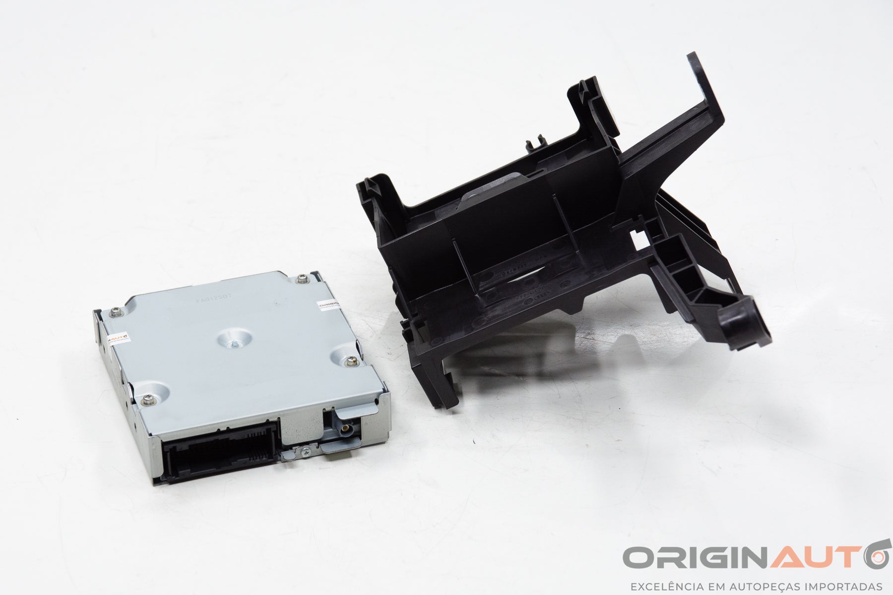 Modulo Estacionamento Camera Re Volkswagen Amarok Highline 2016 2H0907441