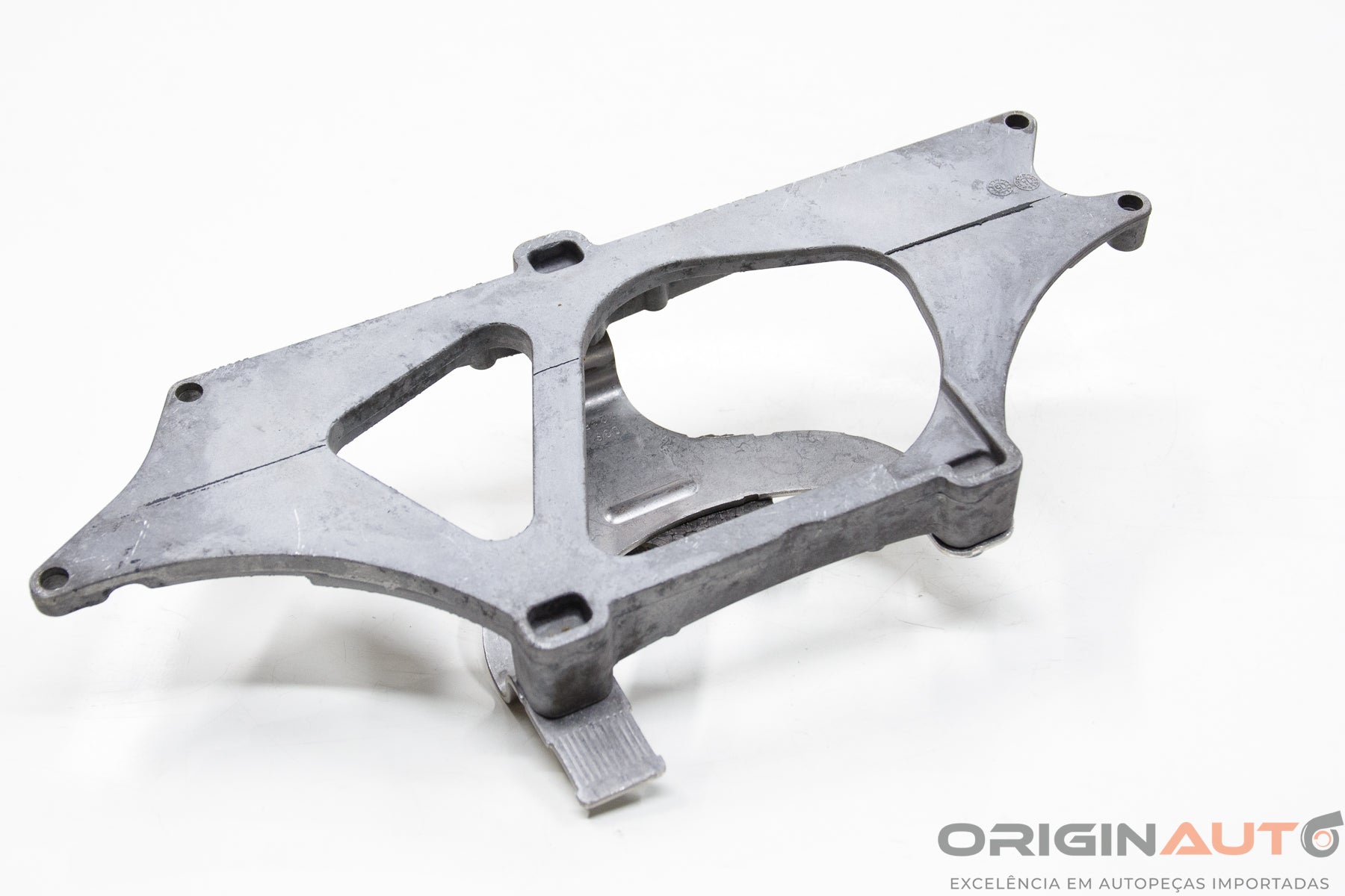 Suporte Resfriador Agua Volkswagen Amarok Highline 2016 03L131535E