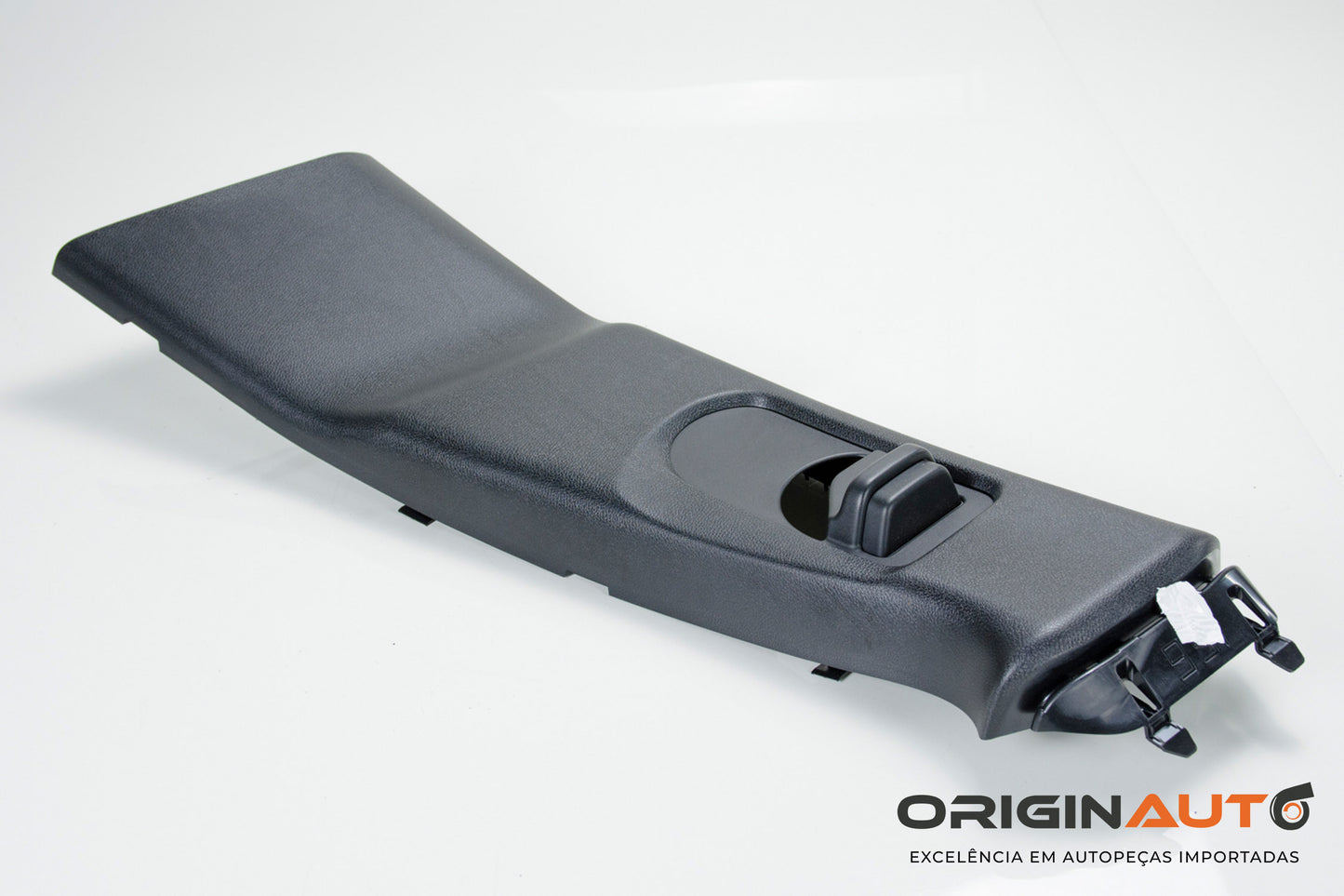 Acabamento Coluna B Esquerda Mercedes Gla200 A1566904100