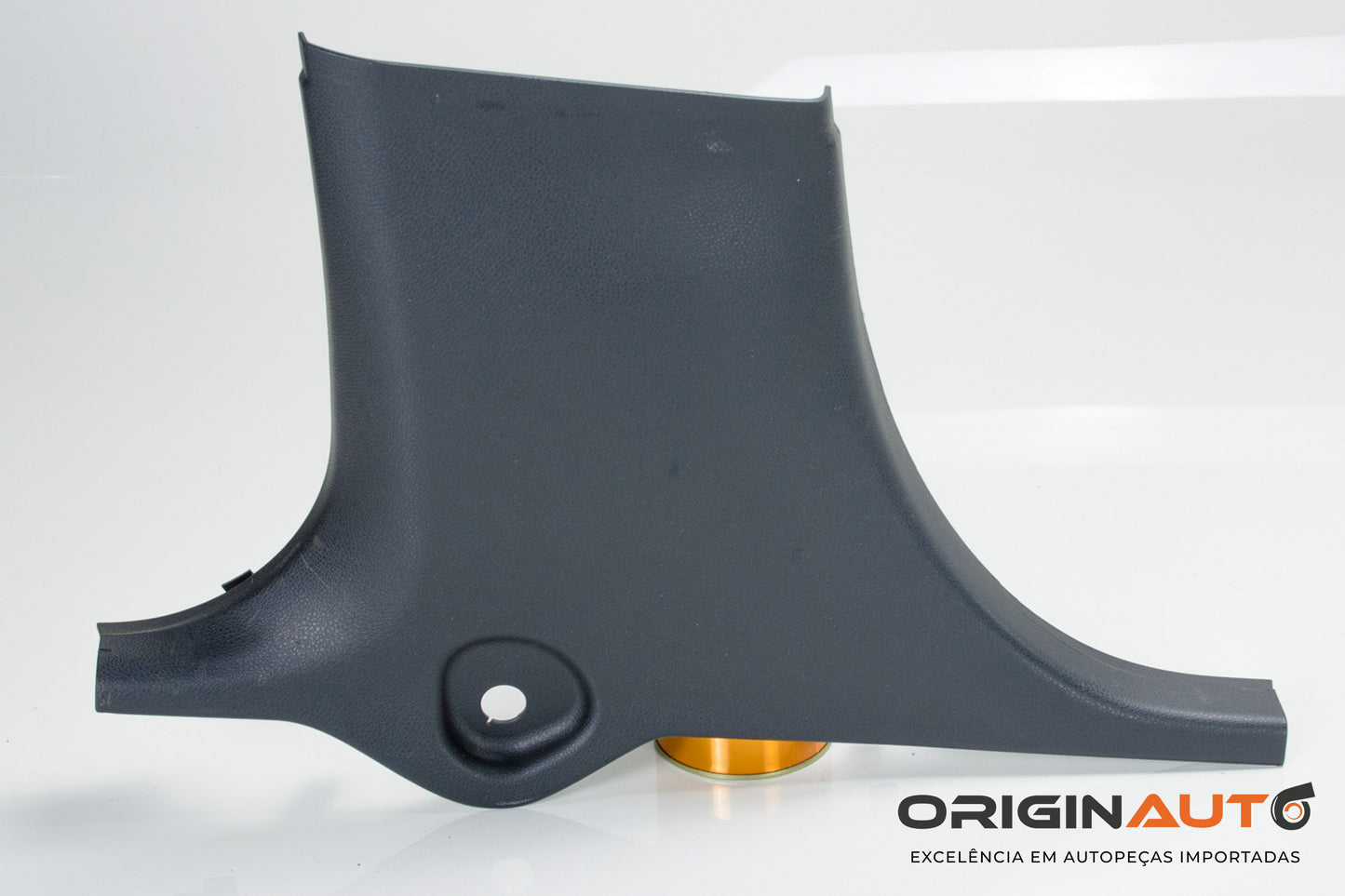 Acabamento Inferior Coluna B Mercedes Gla200 A1568901100