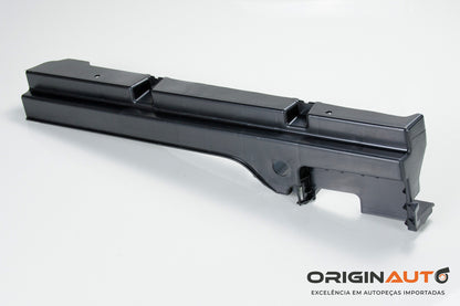 Acabamento Esquerdo Portamalas Mercedes Gla200 A1568901100