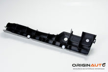 Acabamento Esquerdo Portamalas Mercedes Gla200 A1568901100