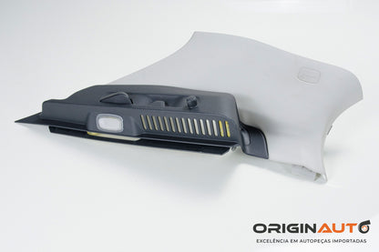 Acabamento Esquerdo Portamalas Mercedes Gla200 A1566904300