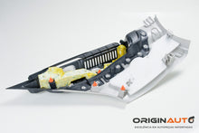 Acabamento Esquerdo Portamalas Mercedes Gla200 A1566904300