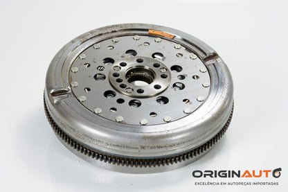 Volante Motor Mercedes Gla200 Cla180 A2700301500