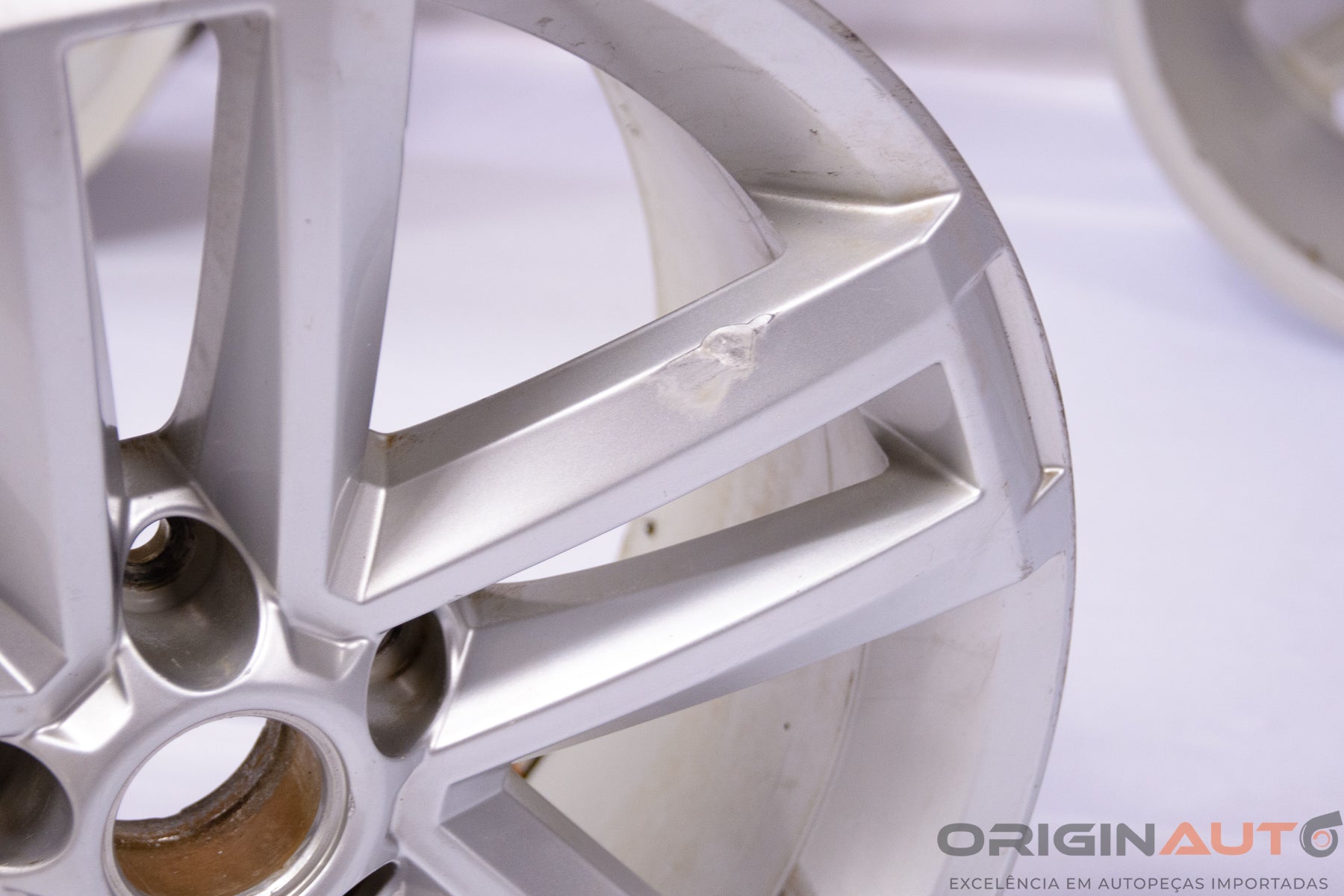 Jogo Roda Volkswagen Amarok Highline 2016 2H0601025Ad