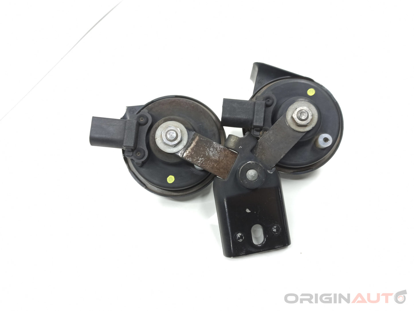 Par Buzina Volkswagen Amarok Highline 2016 5C0951223C