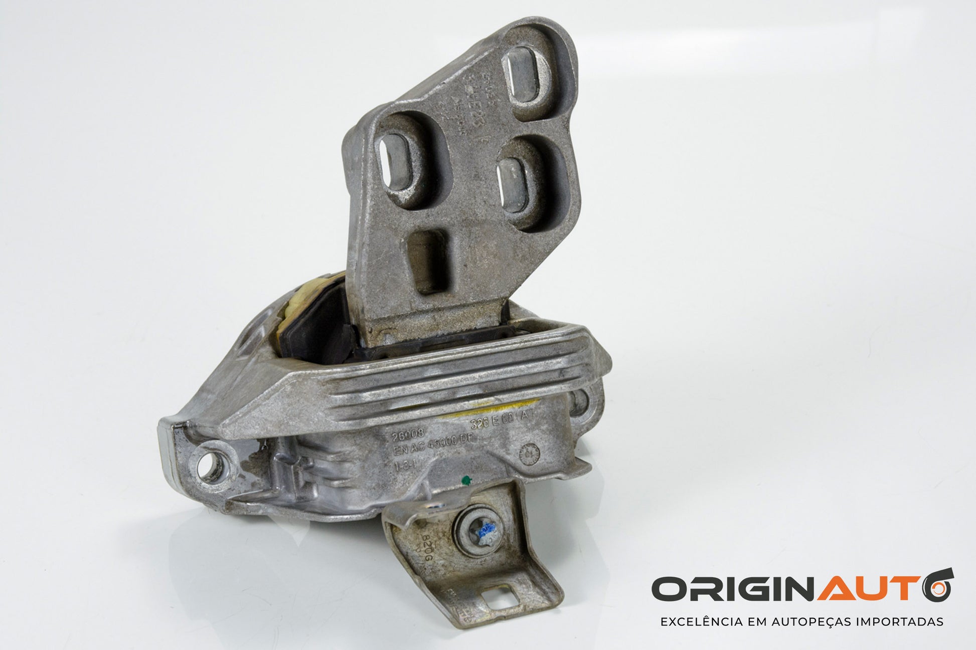 Suporte Coxim Esquerdo Motor Mercedes Gla200 A2462400617