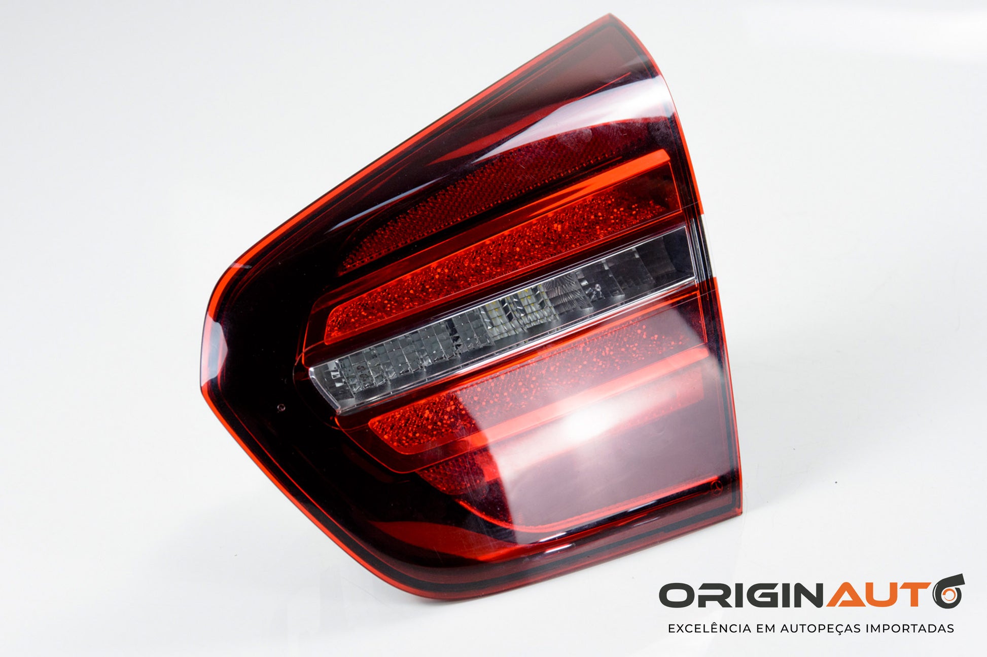 Lanterna Interna Direita Mercedes Gla200 2019 A1569068800