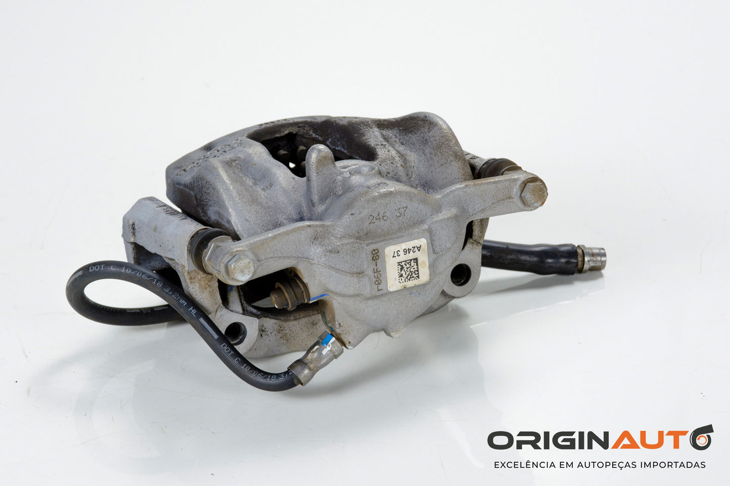 Pinça Freio Dianteira Esquerda Mercedes Gla200 A0004216781